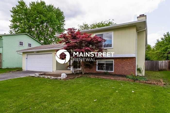 1848 Tamarack Cir N - Photo 5 of 17