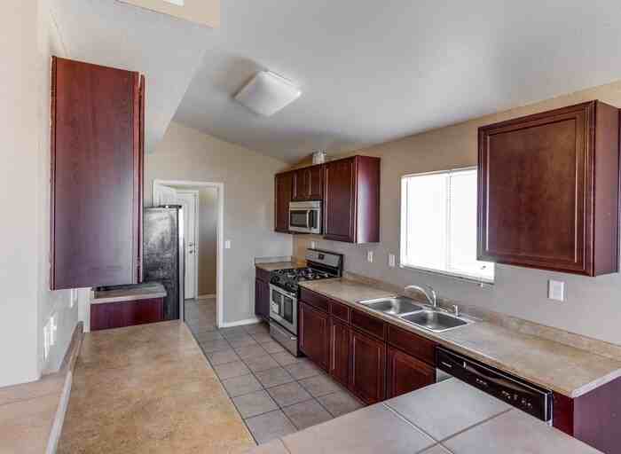 3256 Bell Point Dr - Photo 7 of 18