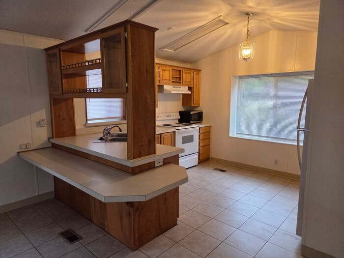 744 K St #6 - Photo 2 of 9
