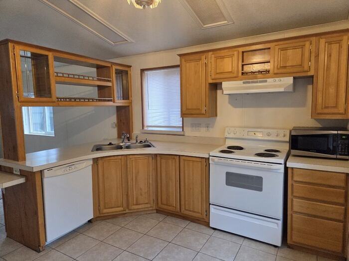 744 K St #6 - Photo 3 of 9