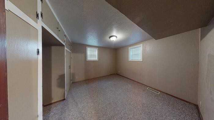 214 N 16th St #B - Photo 7 of 16