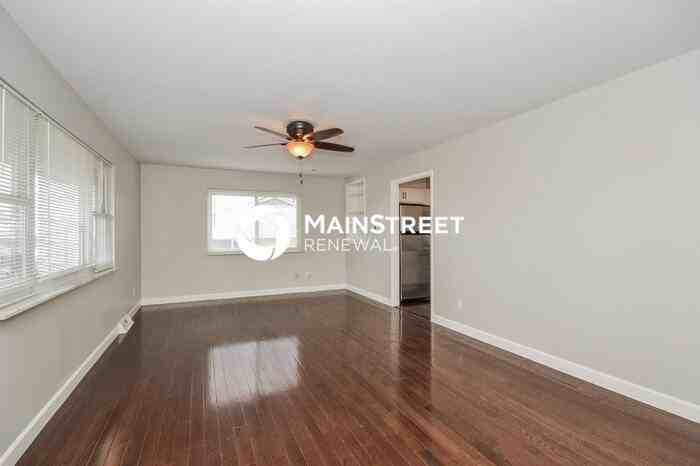 10812 Lemarie Dr - Photo 4 of 17
