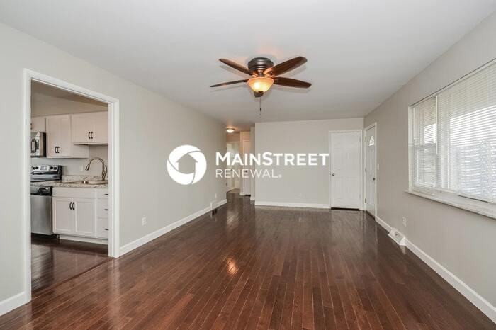 10812 Lemarie Dr - Photo 5 of 17