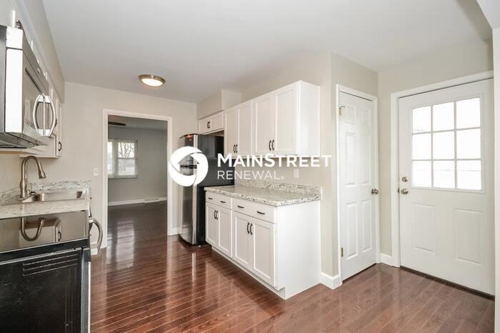 10812 Lemarie Dr - Photo 7 of 17