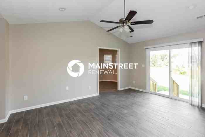 3106 Deer Track Ln - Photo 5 of 16