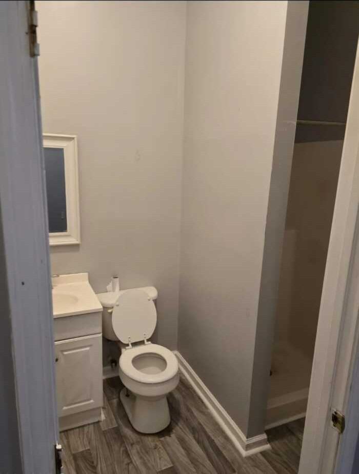684 Mitchell St - Photo 2 of 4