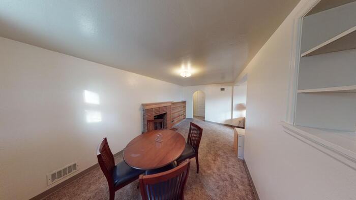 222 N 12th St #2 - Photo 5 of 17
