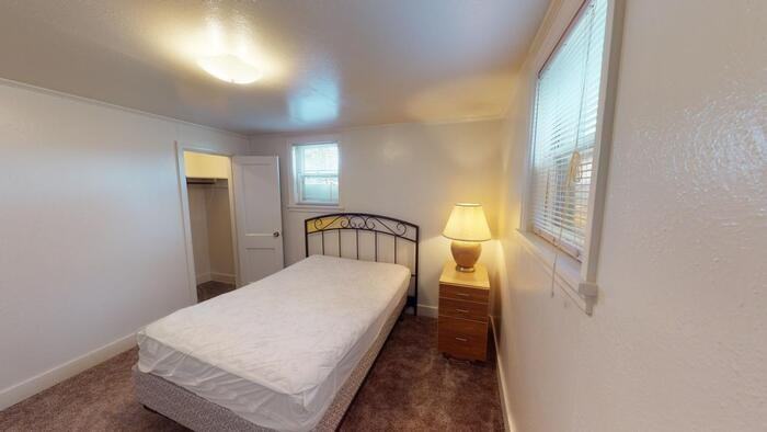 222 N 12th St #2 - Photo 7 of 17