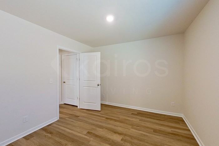 118 Overstreet Way - Photo 7 of 25