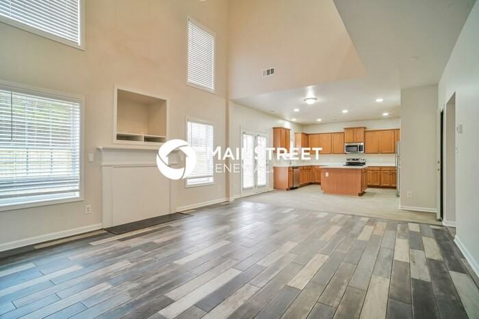 1344 Pondhaven Dr - Photo 7 of 17