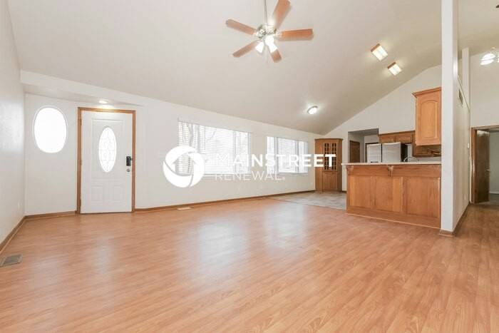 1507 Grand Ave - Photo 5 of 16