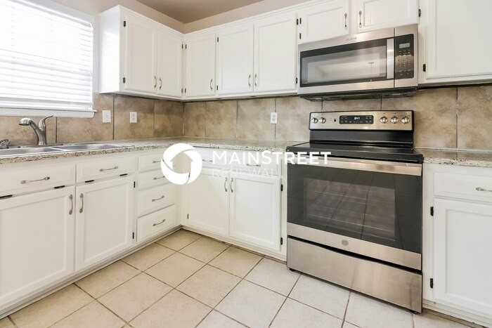 1601 Shelby Dr - Photo 6 of 17