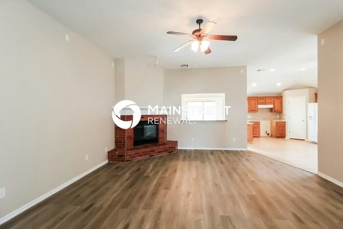 2617 Se 97th St - Photo 3 of 16
