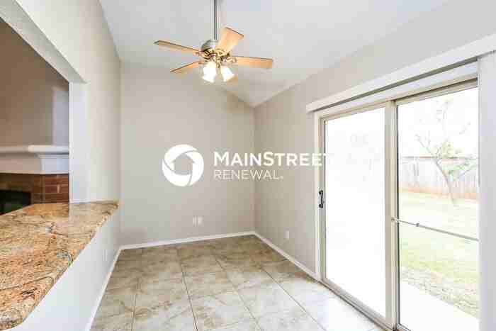 2617 Se 97th St - Photo 7 of 16