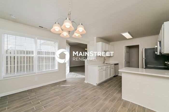 10520 Lone Star Way - Photo 7 of 17