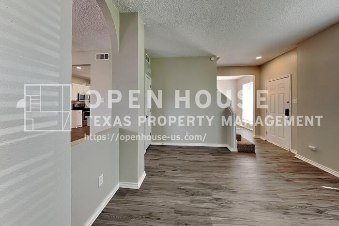 600 Blue Leaf Dr - Photo 5 of 23