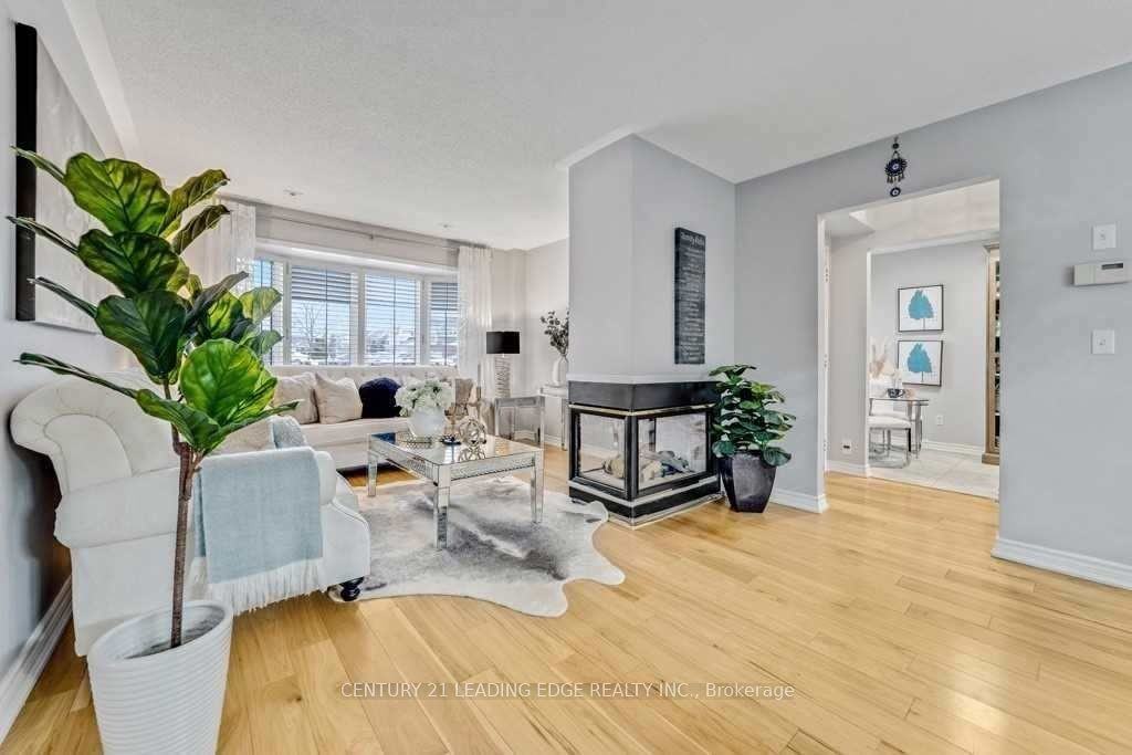 25 Mondeo Drive - Photo 2 of 20