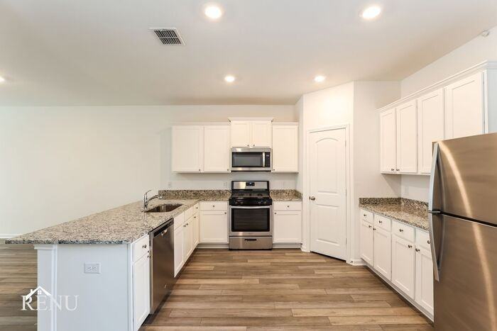 10815 Juliette Pass - Photo 2 of 20