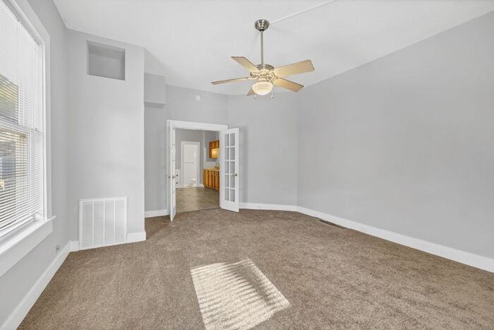 117 Church St - Photo 5 of 24