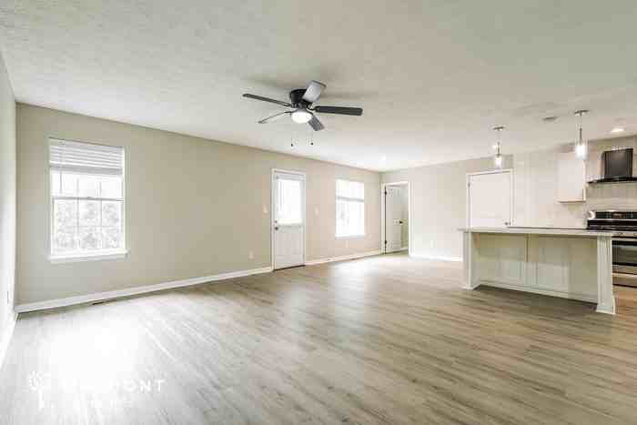 7275 Indian Hill Trl - Photo 5 of 12