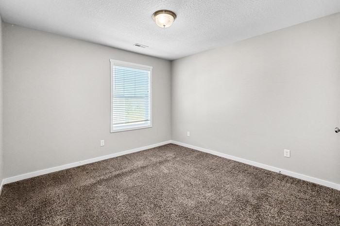 2724 Nw Casey Jones Ln - Photo 6 of 17