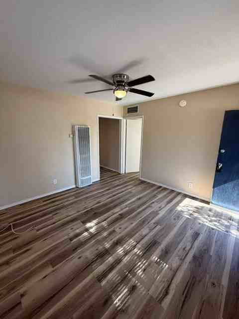 1303 N Columbus Blvd #A - Photo 5 of 13