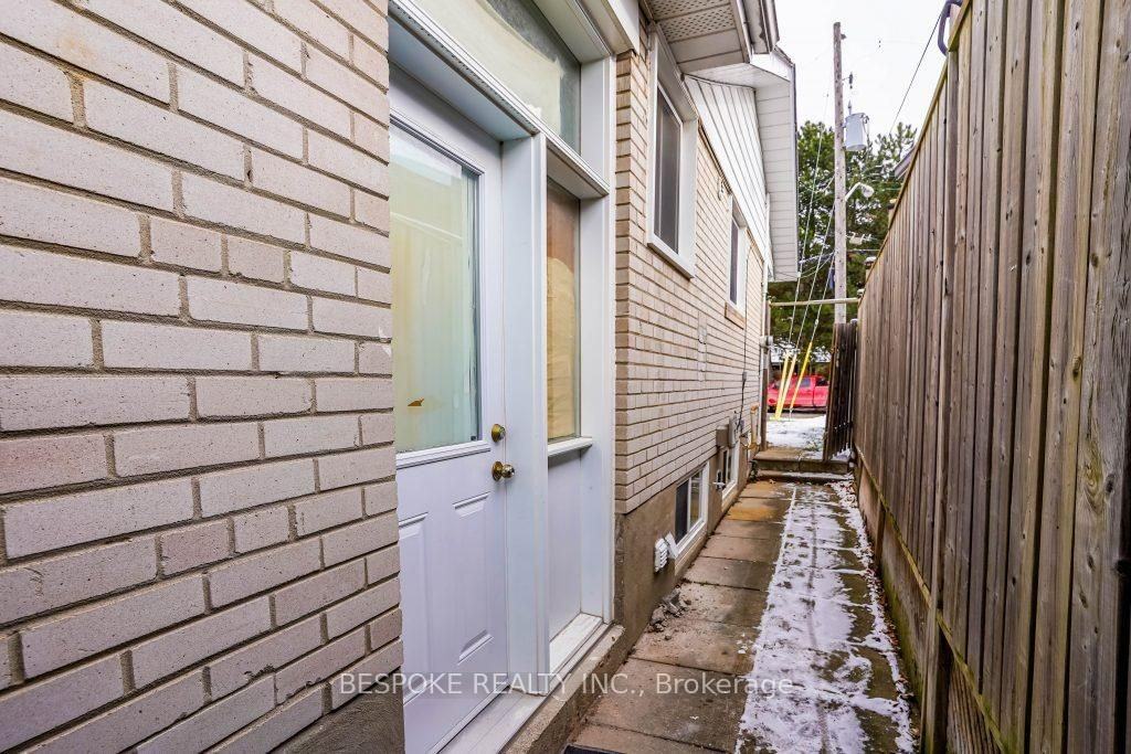 18 Burridge Road - Photo 4 of 16