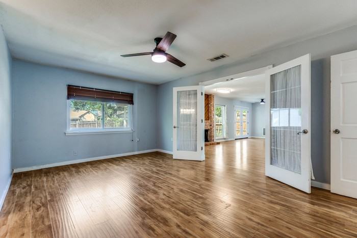 6719 Timberhill - Photo 3 of 12