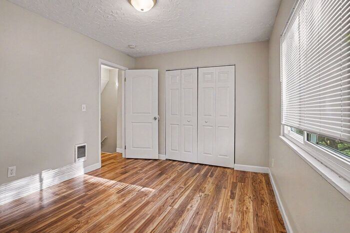 444 Garland St #3 - Photo 4 of 14