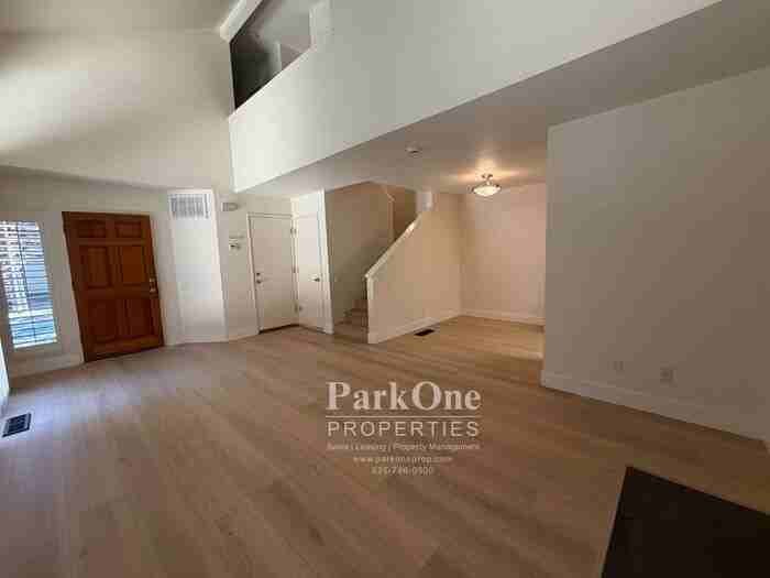 905 Colina Ct - Photo 3 of 22
