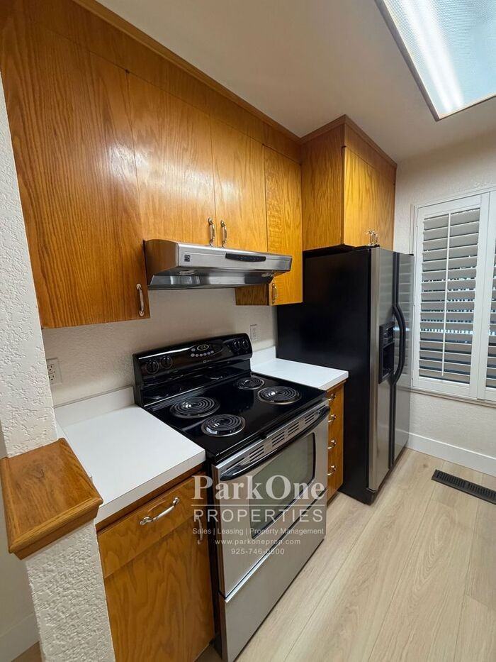 905 Colina Ct - Photo 5 of 22