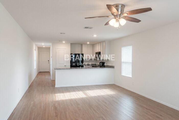 1432 Silver Oak Ln - Photo 5 of 29