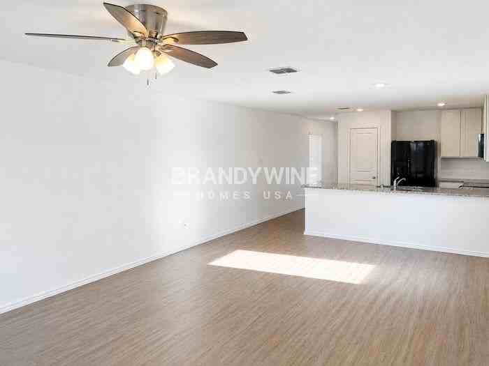 1432 Silver Oak Ln - Photo 6 of 29