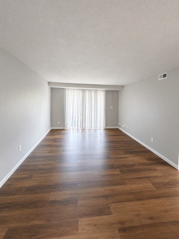 2845 Glenaire Dr #B - Photo 3 of 11