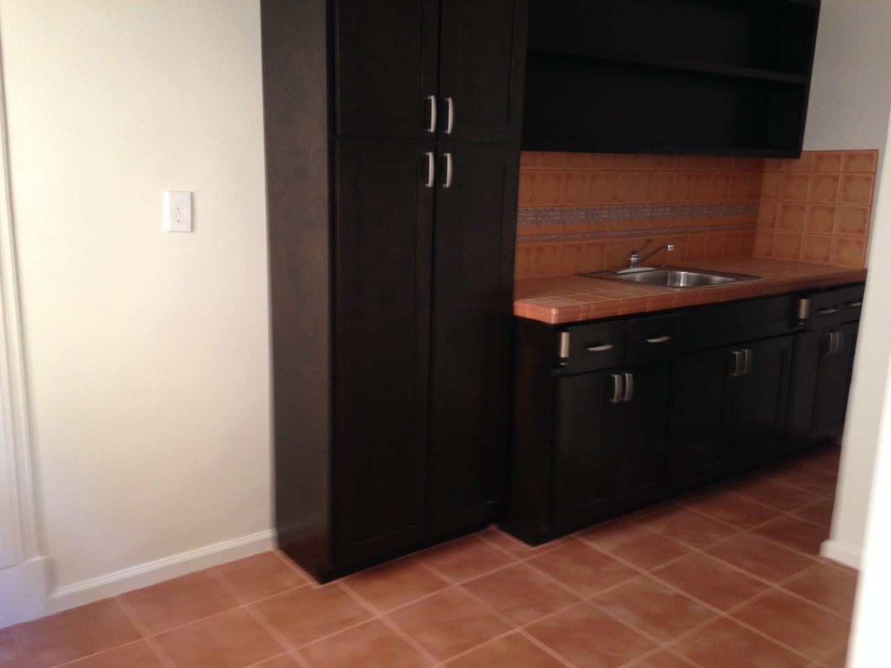 545 S Hobart Blvd #203 - Photo 5 of 16