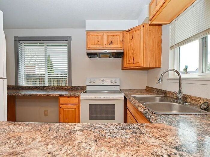 11110 White Sage Dr - Photo 5 of 14