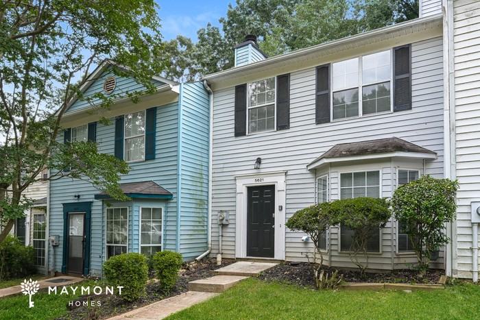 5621 Stonington Trace Pkwy - Photo 5 of 15