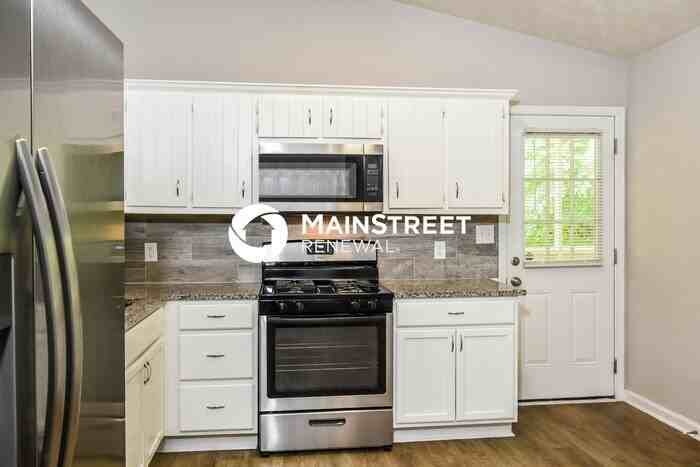 550 Pineland Cir Sw - Photo 3 of 5