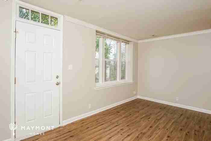 2217 Toll Gate Rd Ne - Photo 6 of 12