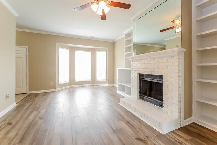 1205 Hillsboro Ln - Photo 5 of 13
