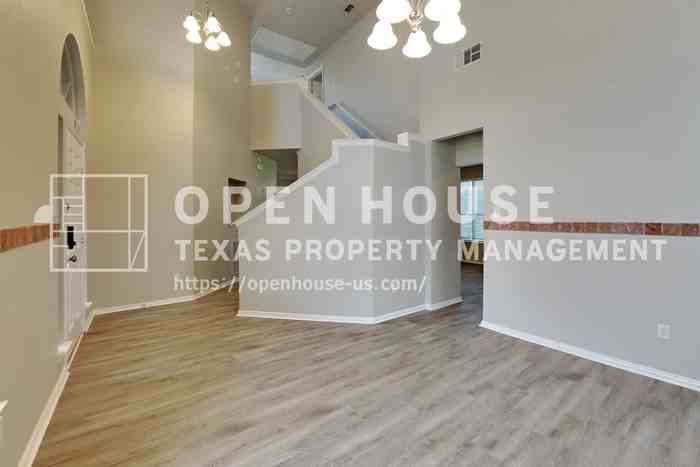 1031 Port Boliver Dr - Photo 6 of 20