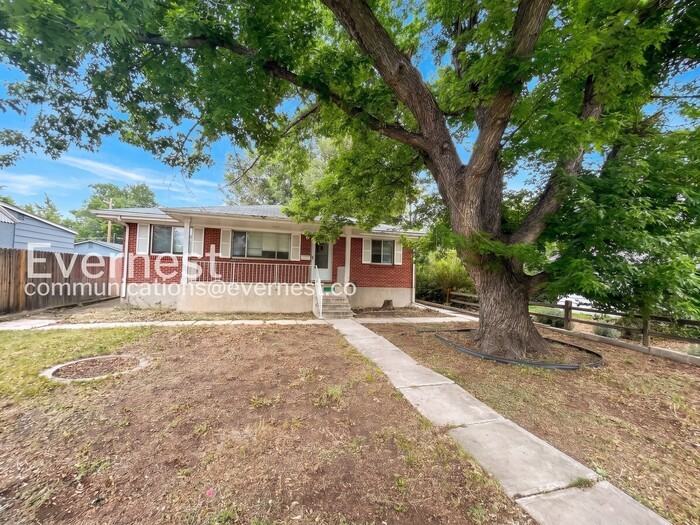 2205 N Royer St - Photo 2 of 24