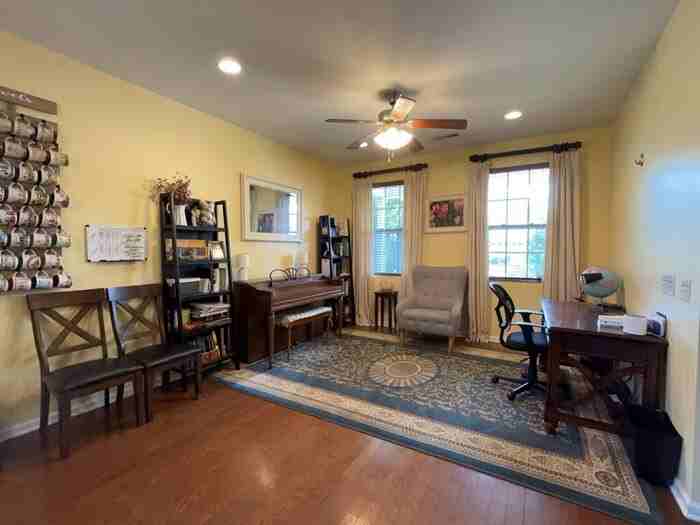 9675 Godwin St - Photo 3 of 23