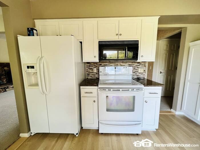 1817 Welland Ave - Photo 3 of 31