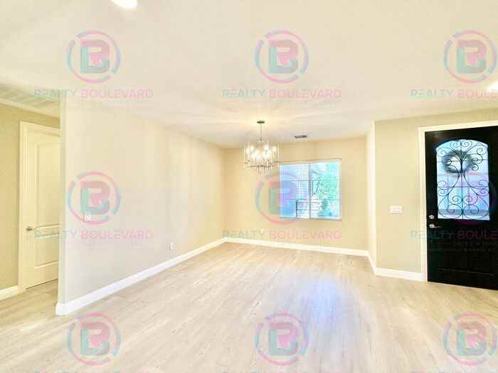 1767 Fairway Hills Trl - Photo 4 of 50