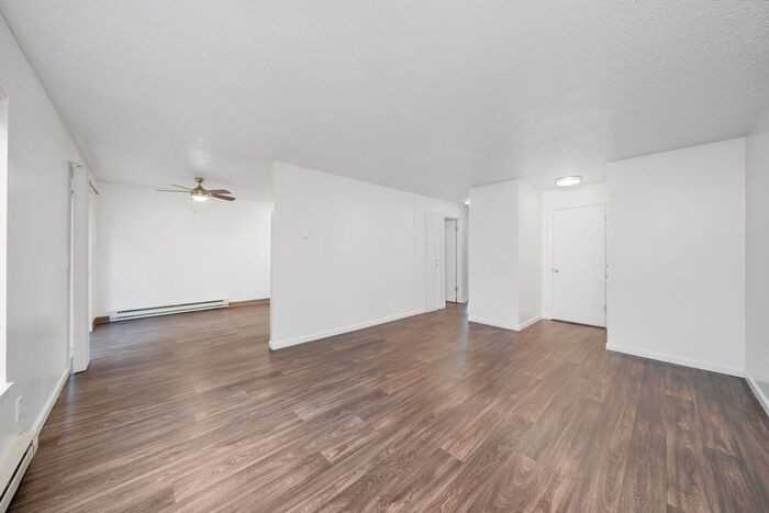 5949 N Fessenden St - Photo 2 of 50