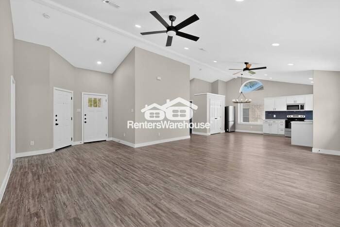 7714 Bordeaux Ln - Photo 6 of 42