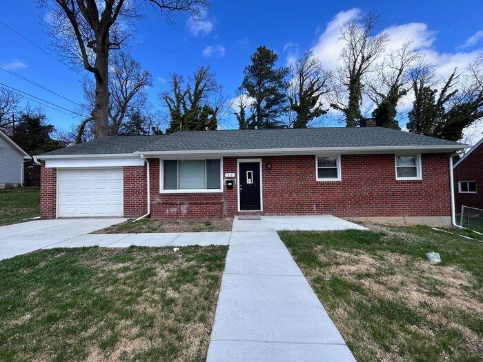 99 Walnut Ave - Photo 2 of 12