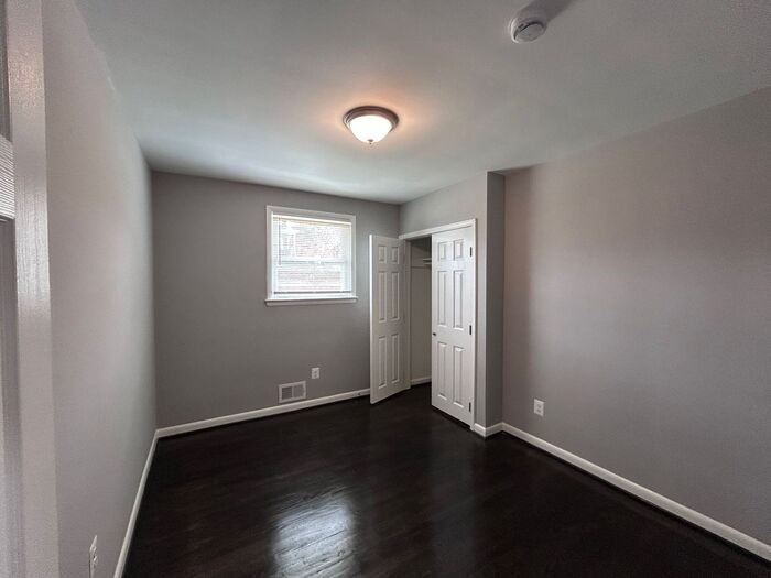 99 Walnut Ave - Photo 4 of 12