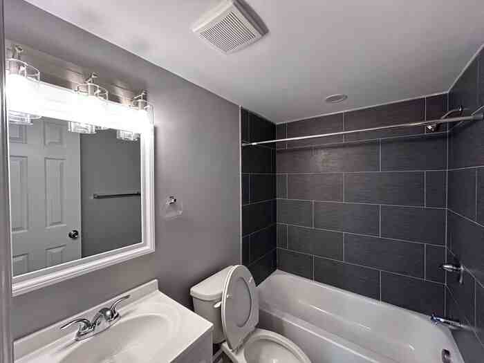 99 Walnut Ave - Photo 5 of 12